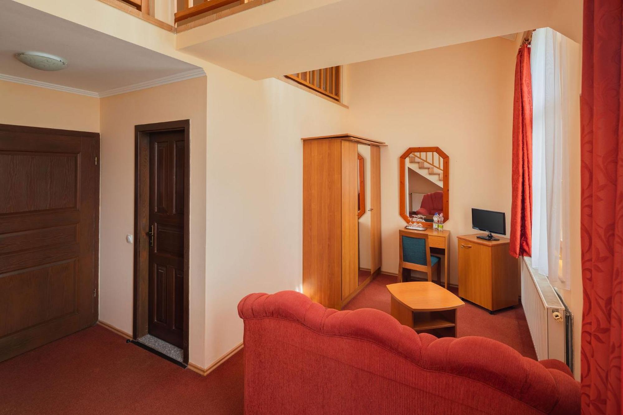 Erzsebet Park Hotel Parád Exterior photo